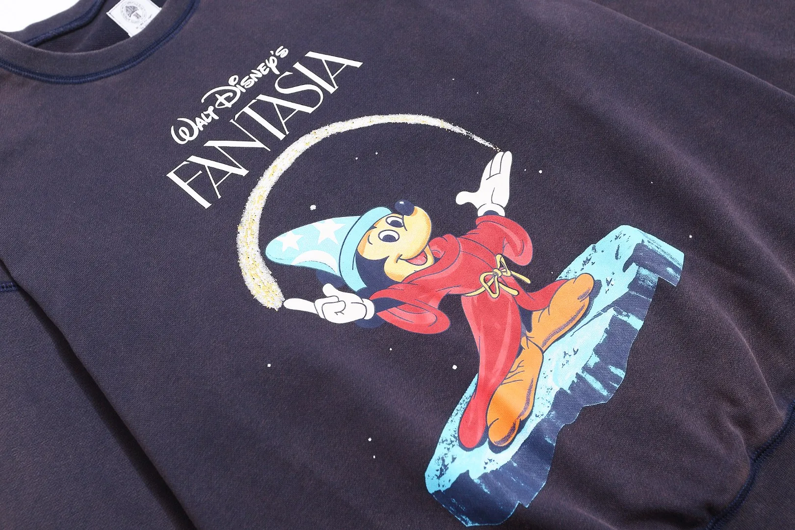 Saint Michael "FANTASIA" Mickey printed retro distressed washed-out thin round-neck long-sleeved sweatshirt Fabric: 390g Style number: SM621 Size: S-M-L-XL Color: washed blue Price: P198